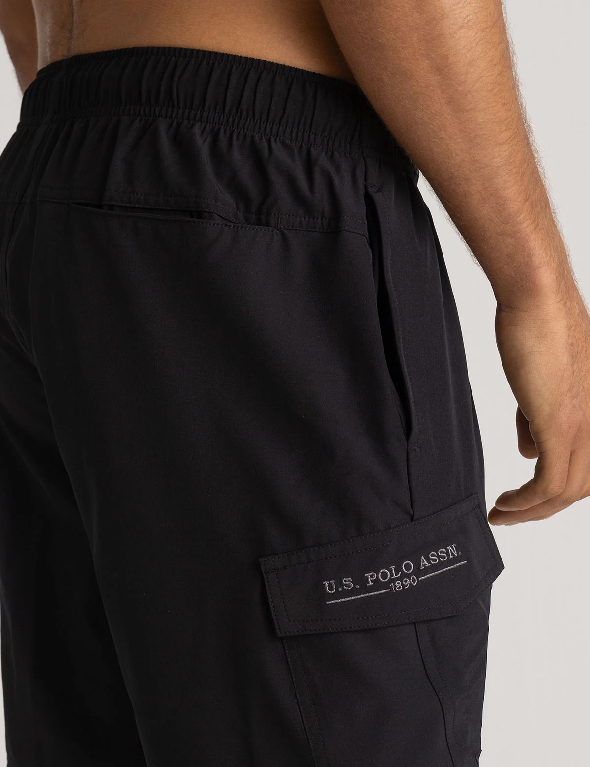 8.5" ZIP CARGO SWIM SHORTS - Image 11
