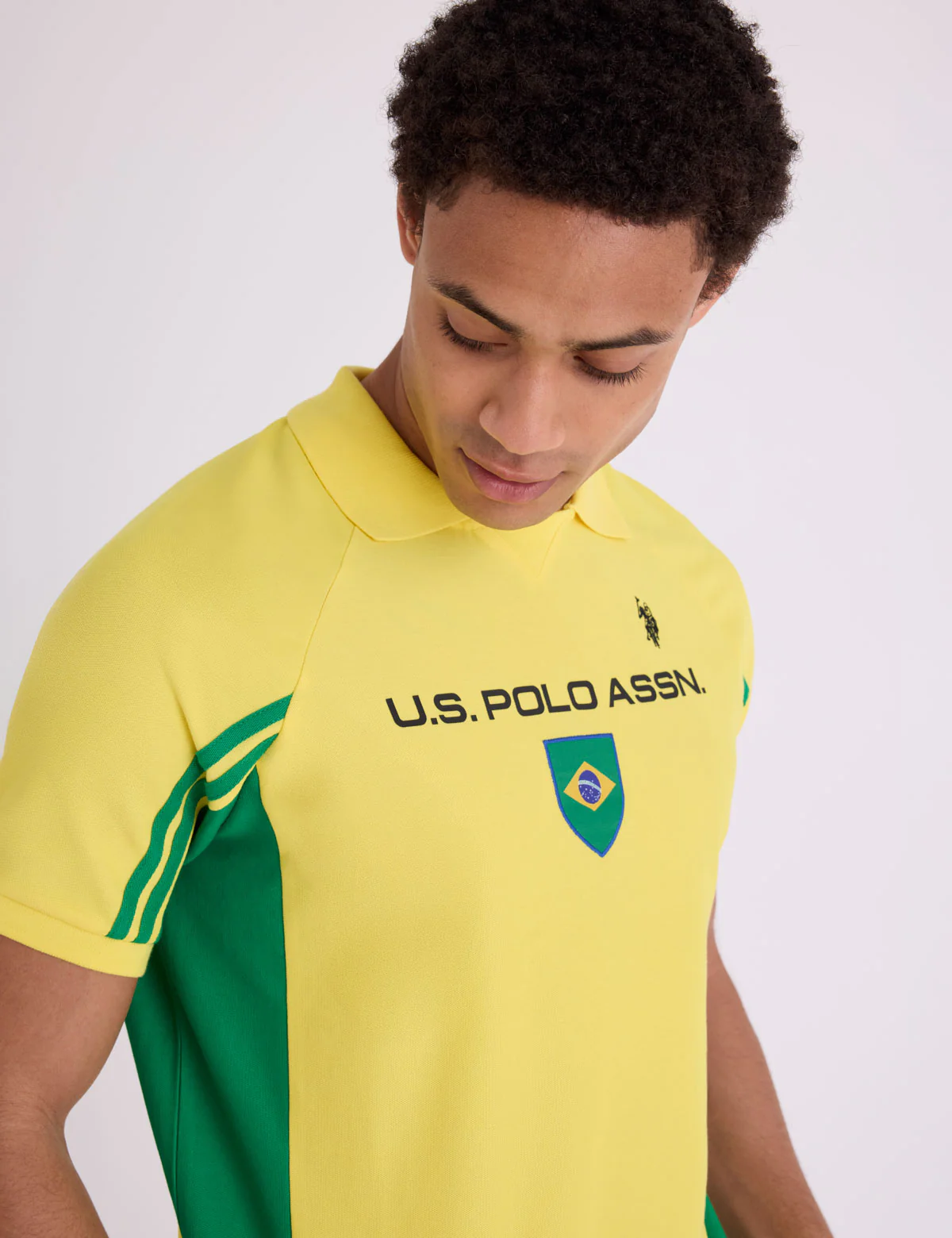 BRAZIL SHIELD PERFORMANCE PIQUE POLO SHIRT - Image 5