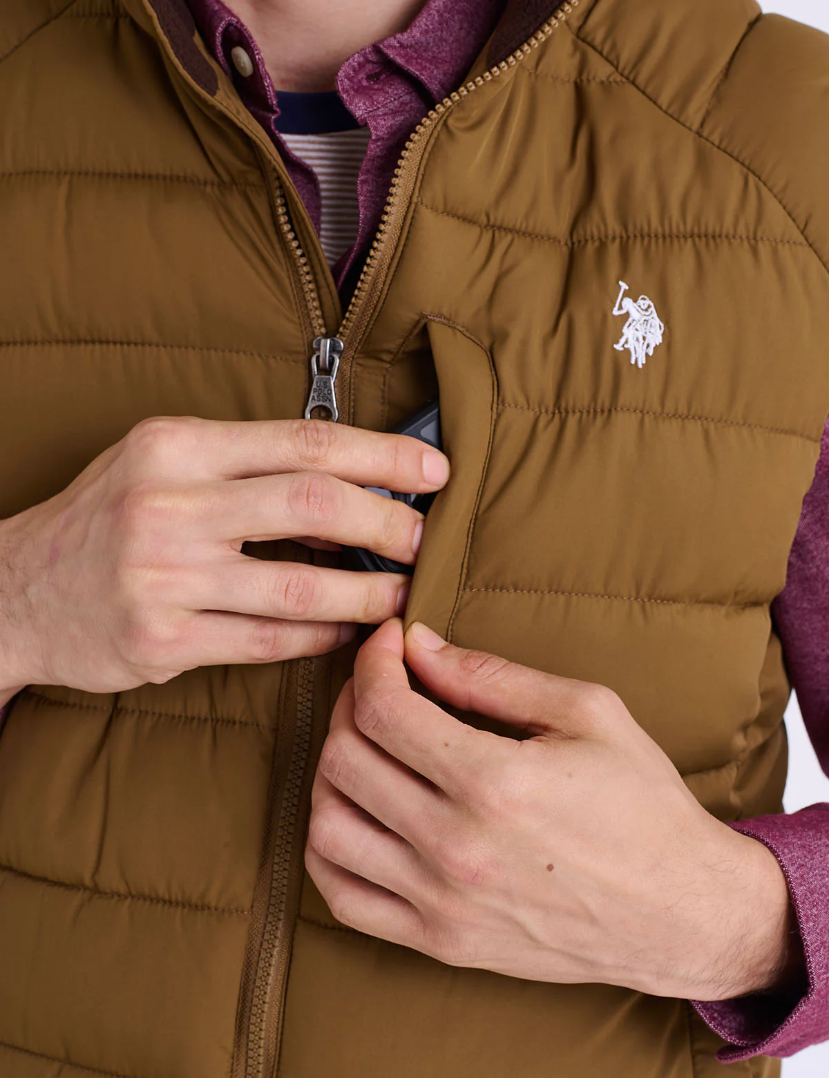 CHANNEL QUILTED PACKABLE VEST - Image 4