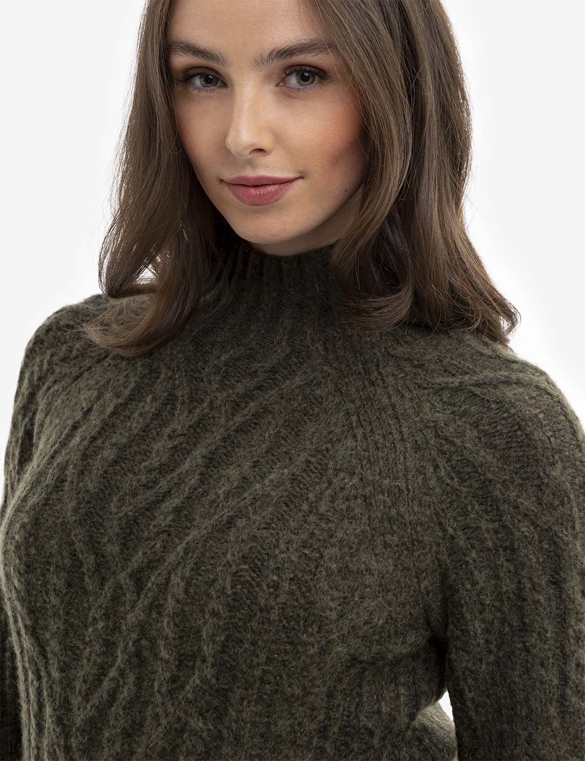 CHUNKY MOCK NECK CABLE SWEATER - Image 9