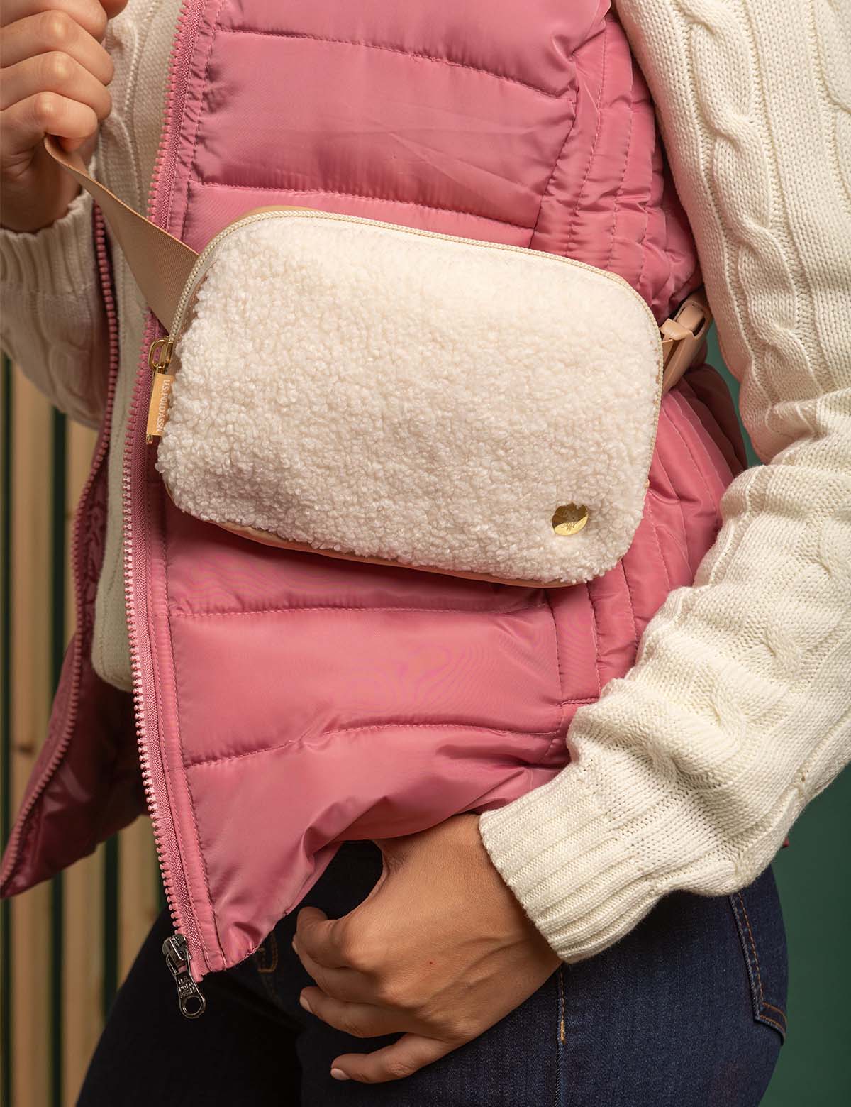 CLASSIC ZIP SHERPA BELT BAG - Image 5