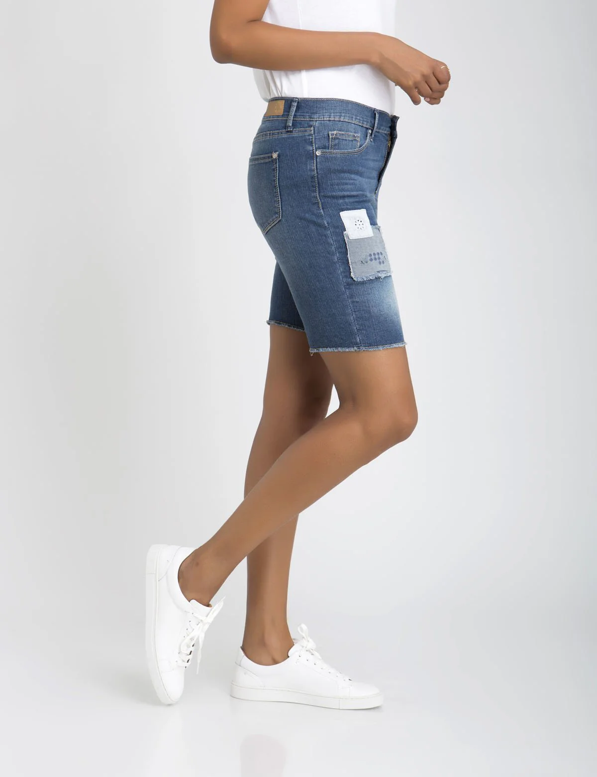 CROCHET PATCHED DENIM SHORTS - Image 2
