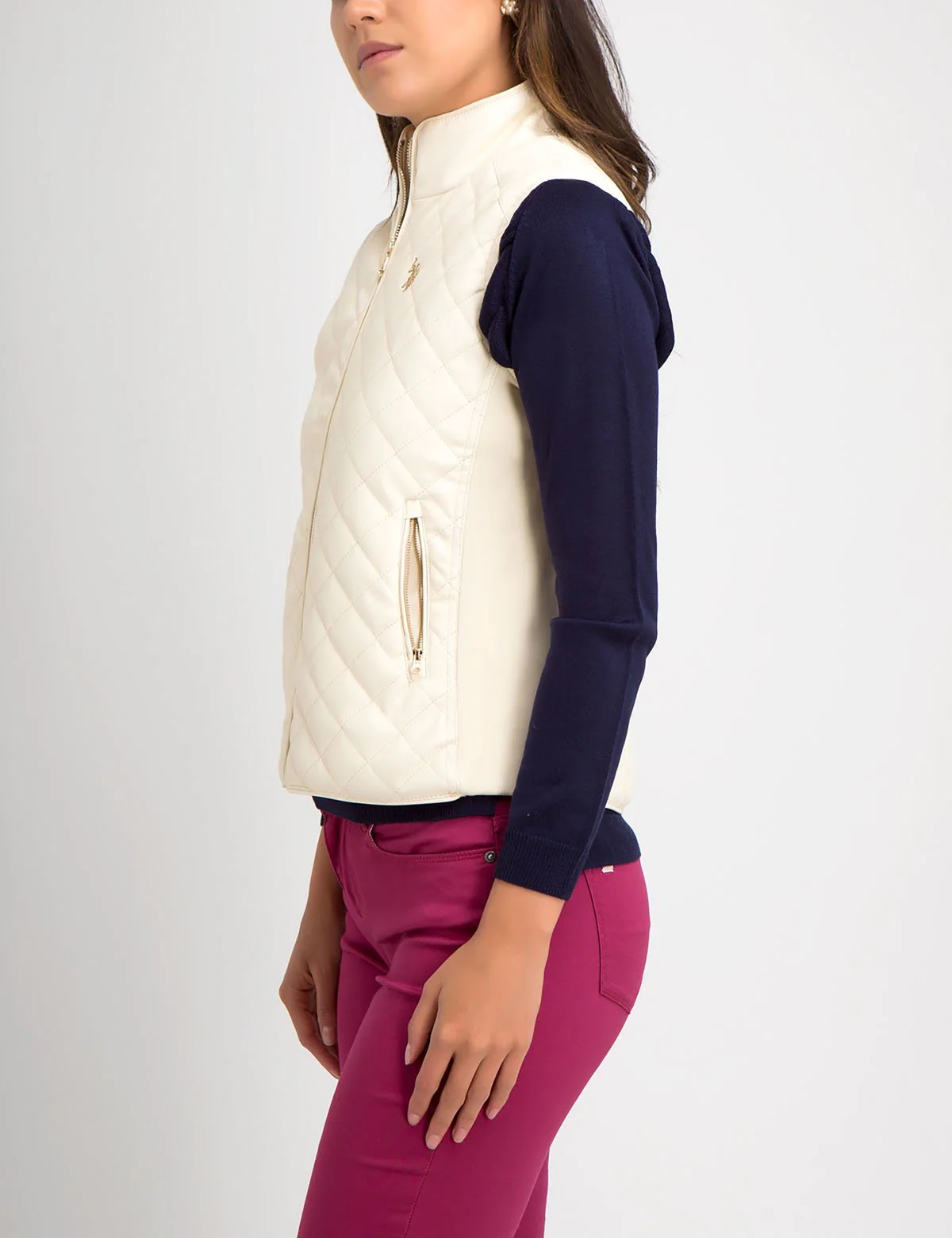 FAUX LEATHER QUILTED SIDE KNIT VEST - Image 10