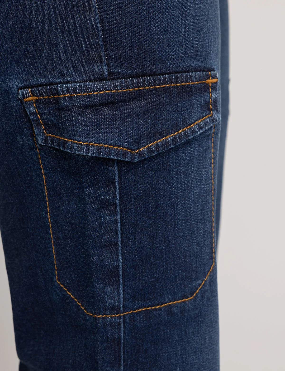 HIGH RISE CARGO JEANS - Image 5