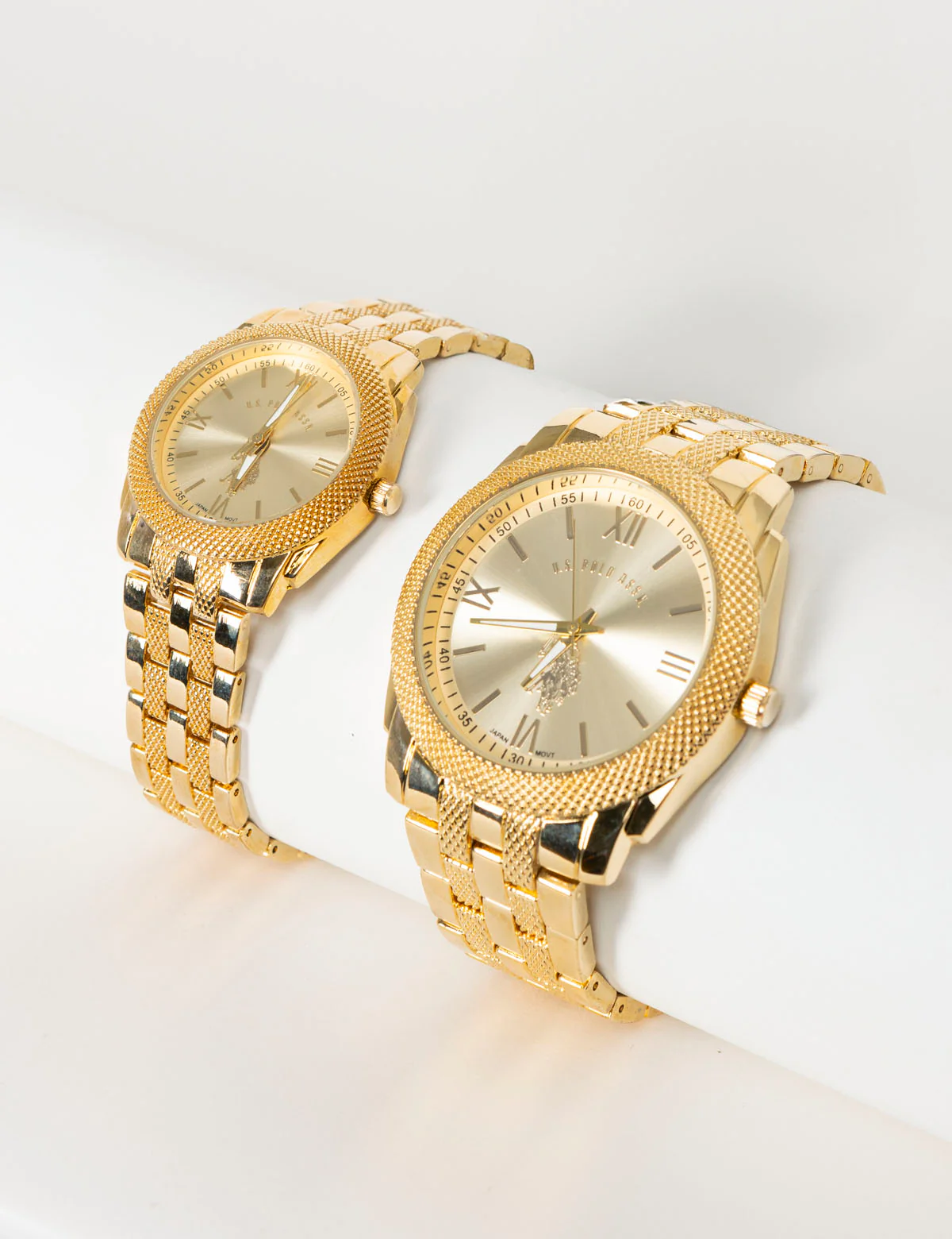 HIS AND HERS GOLD LINK WATCH SET - Image 2