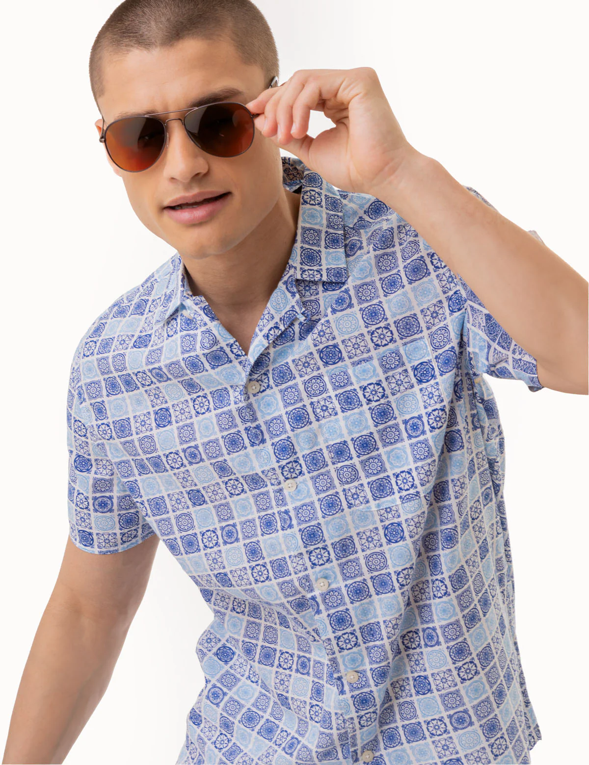 MEDALLION PRINT SHORT SLEEVE WOVEN SHIRT - Image 5
