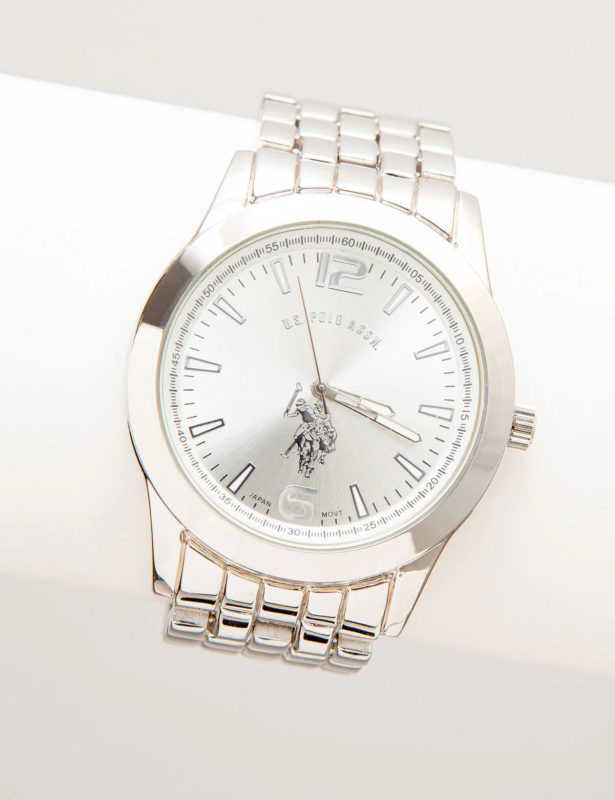 MEN'S SILVERTONE BRACELET AND DIAL WATCH