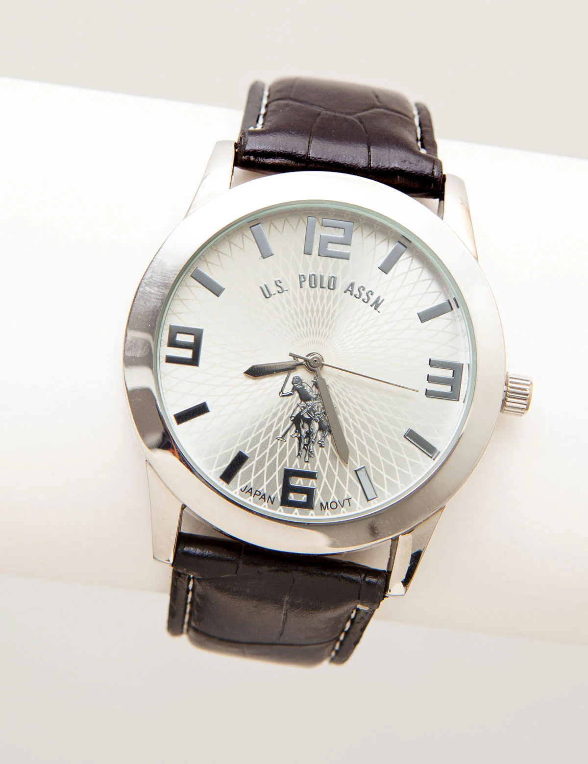 MEN'S WATCH, KEY CHAIN, AND MONEY CLIP SET - Image 2