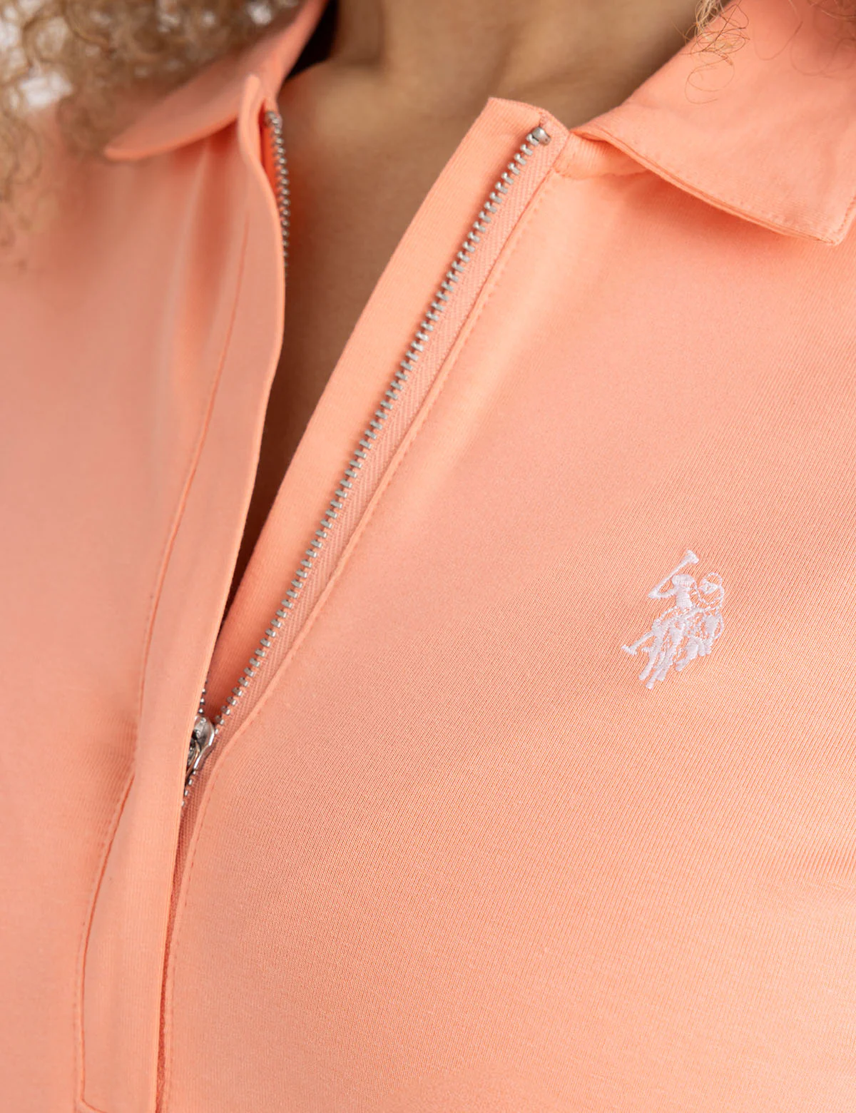 MESH PANEL ZIP UP POLO SHIRT - Image 2