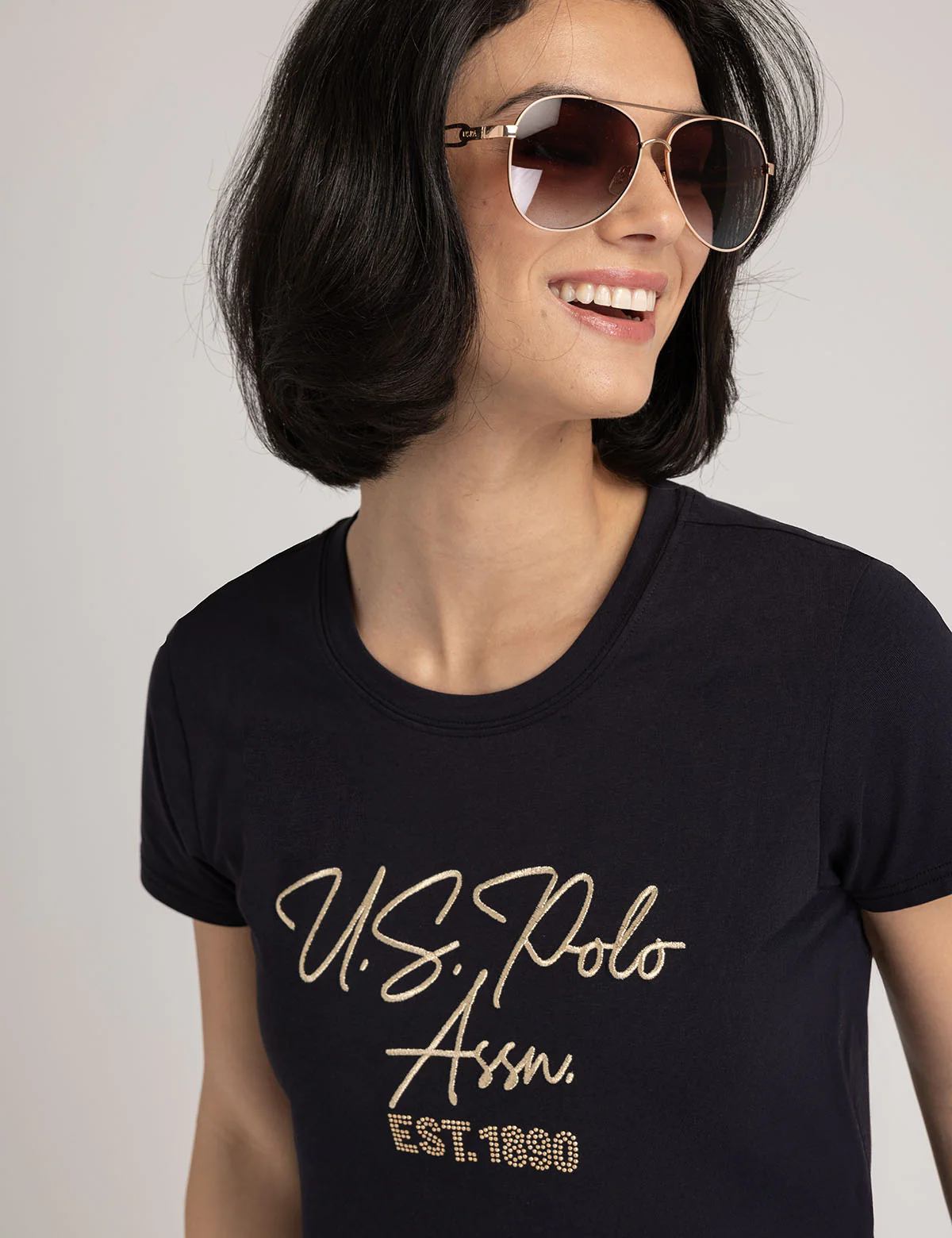 METALLIC BLING SEMI SCOOP NECK T-SHIRT
