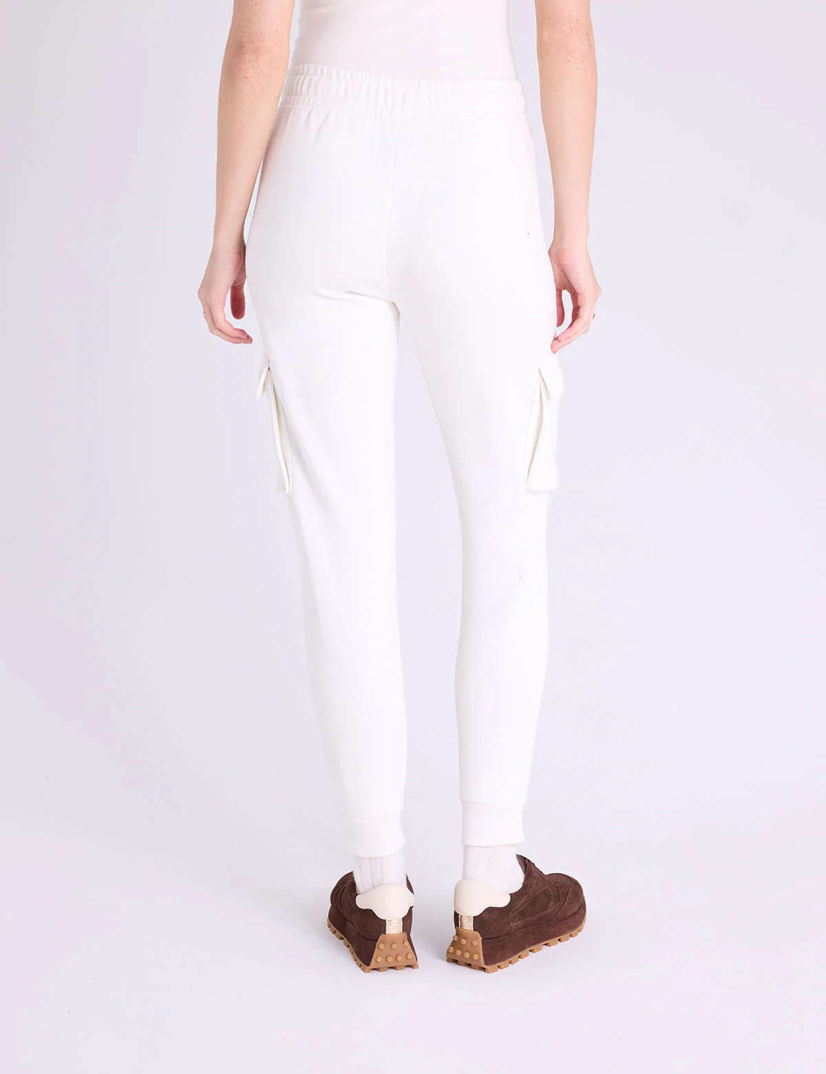 METALLIC EMBROIDERD CARGO JOGGER - Image 4