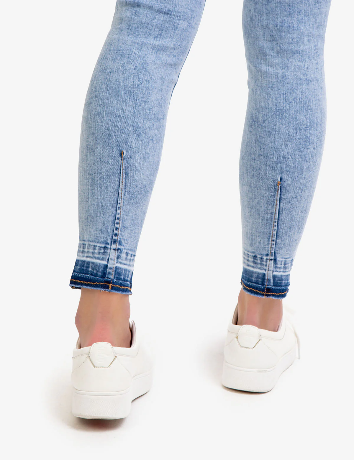 MID RISE DESTRUCTED JEGGINGS - Image 7