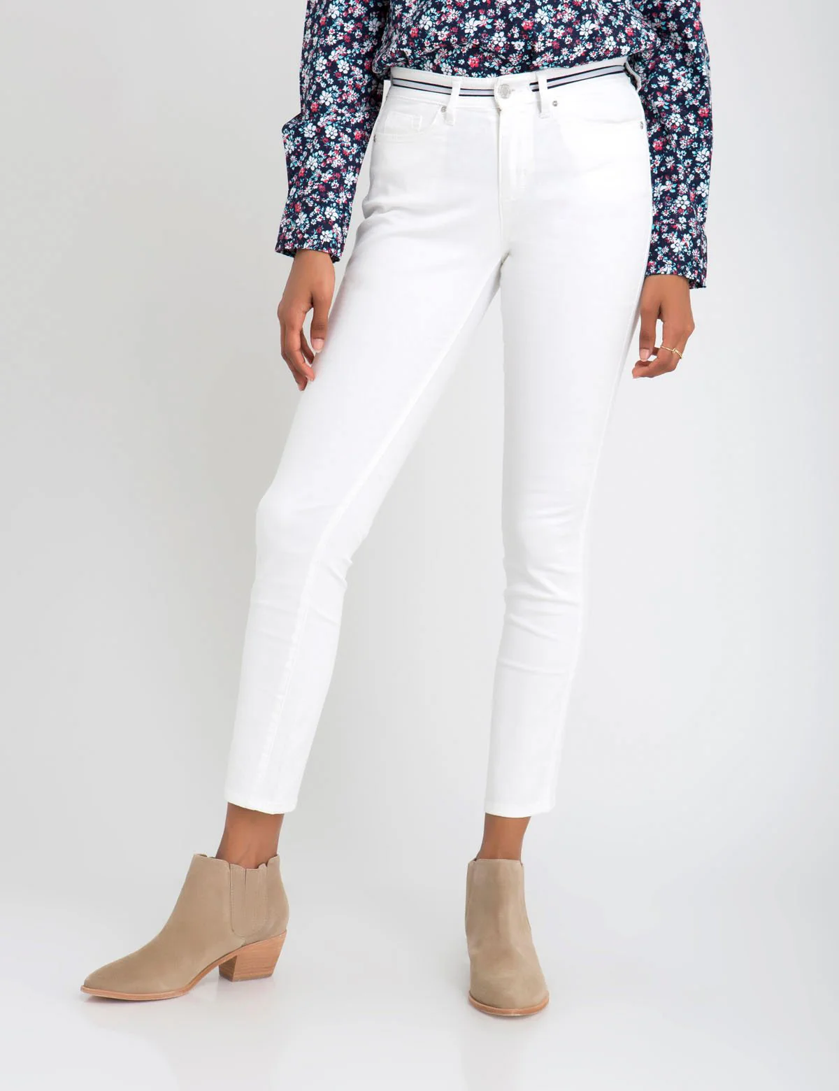 MID RISE SKINNY FIT PANT