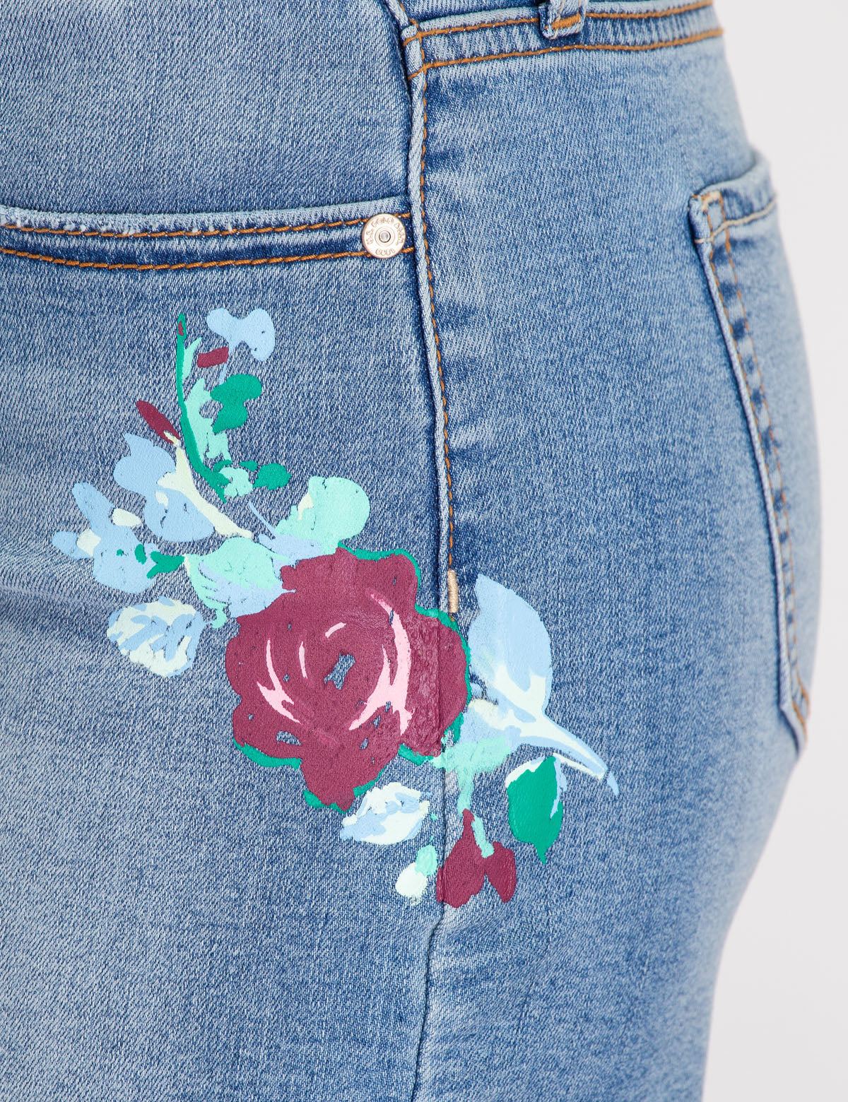 PAINTED FLORAL DENIM SHORTS - Image 5