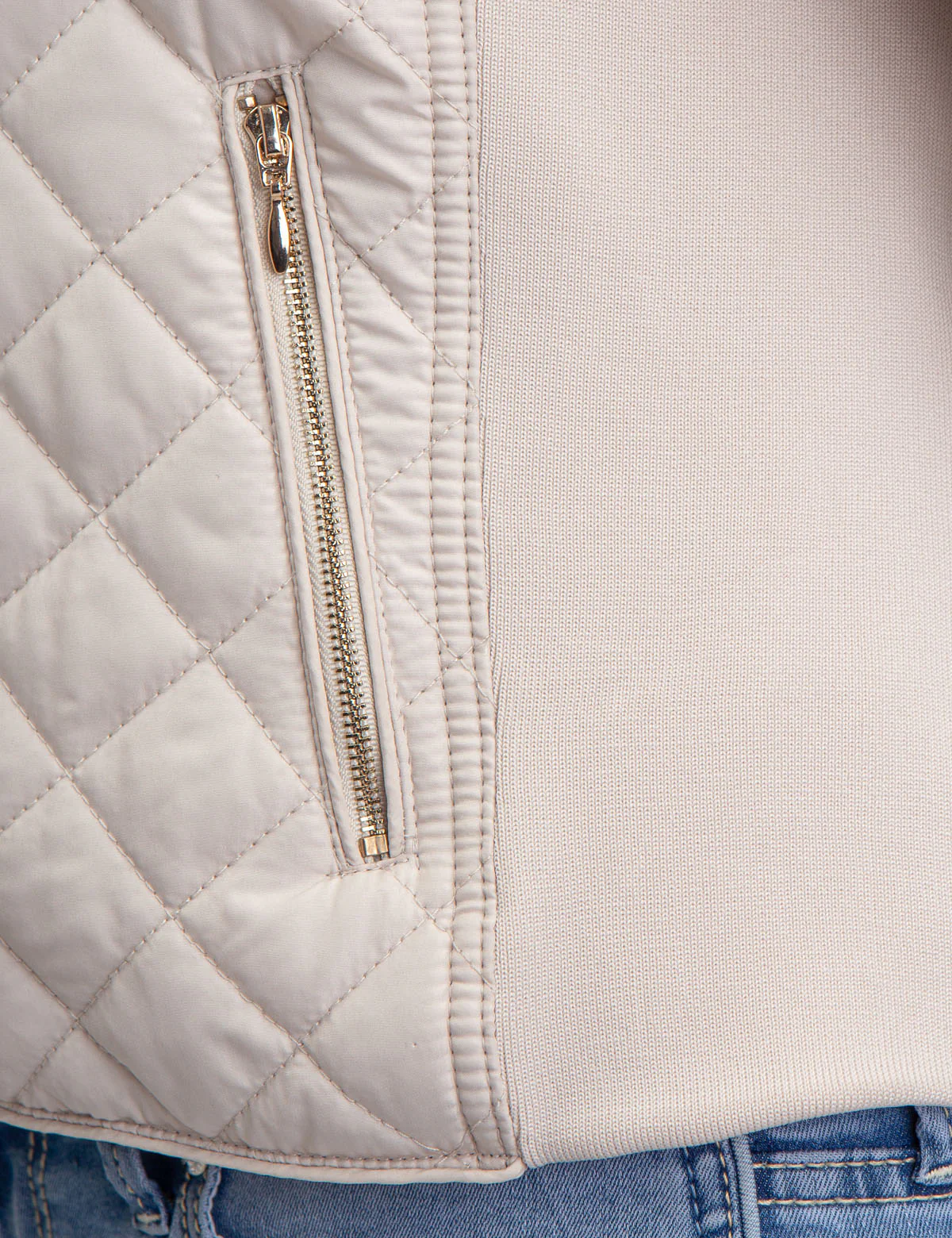 QUILTED SIDE KNIT MOTO JACKET - Image 15