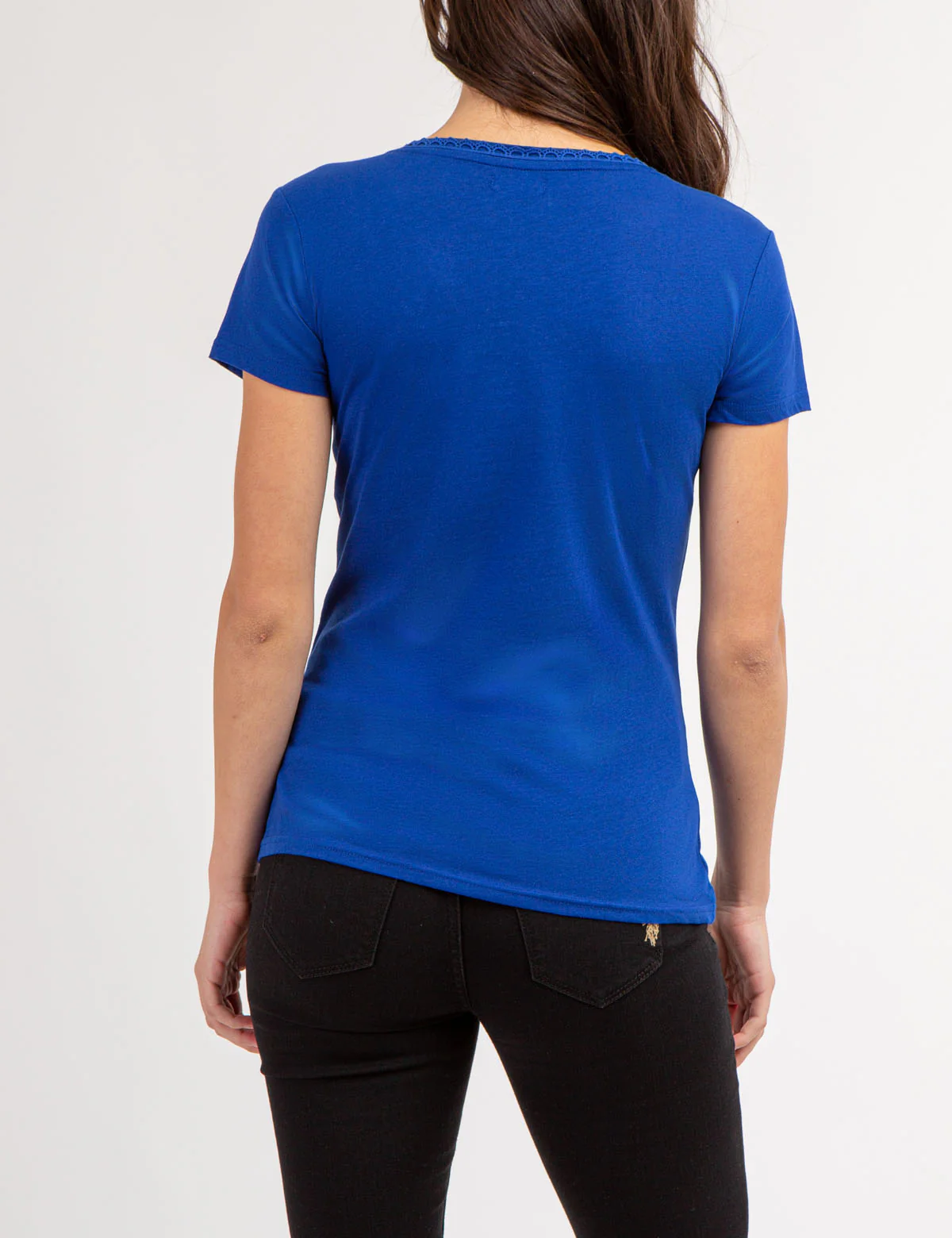 SCALLOP TRIM V-NECK T-SHIRT - Image 16