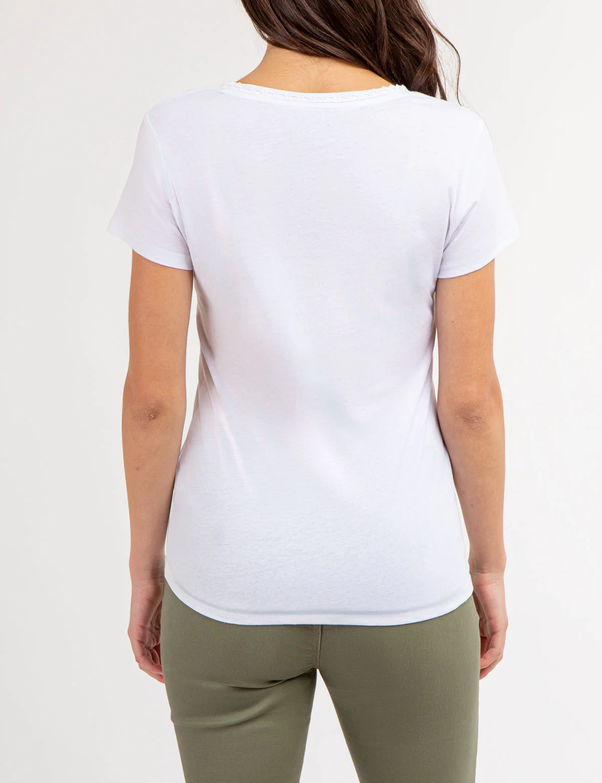 SCALLOP TRIM V-NECK T-SHIRT - Image 3