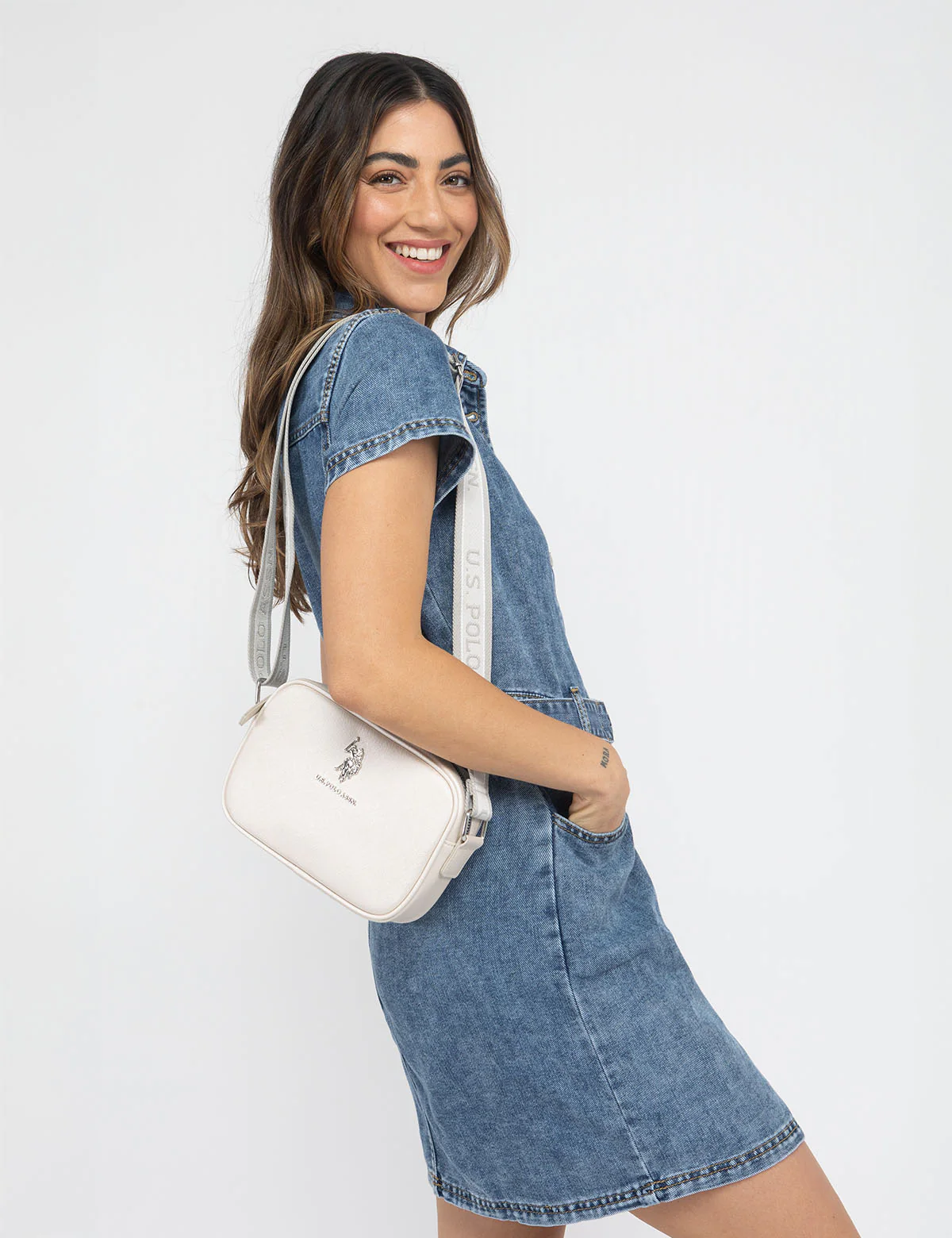 SHORT SLEEVE BELTED DENIM DRESS - Image 5