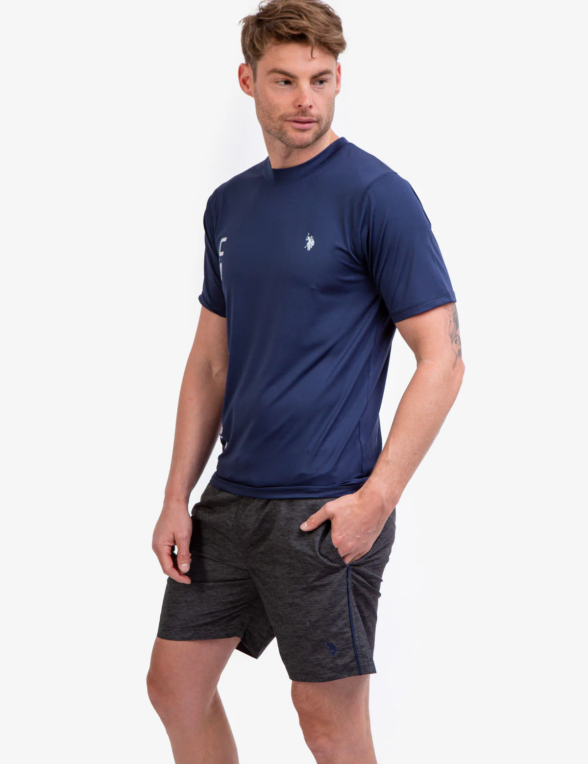 SHORT SLEEVE LINEAR LOGO UV TOP - Image 8