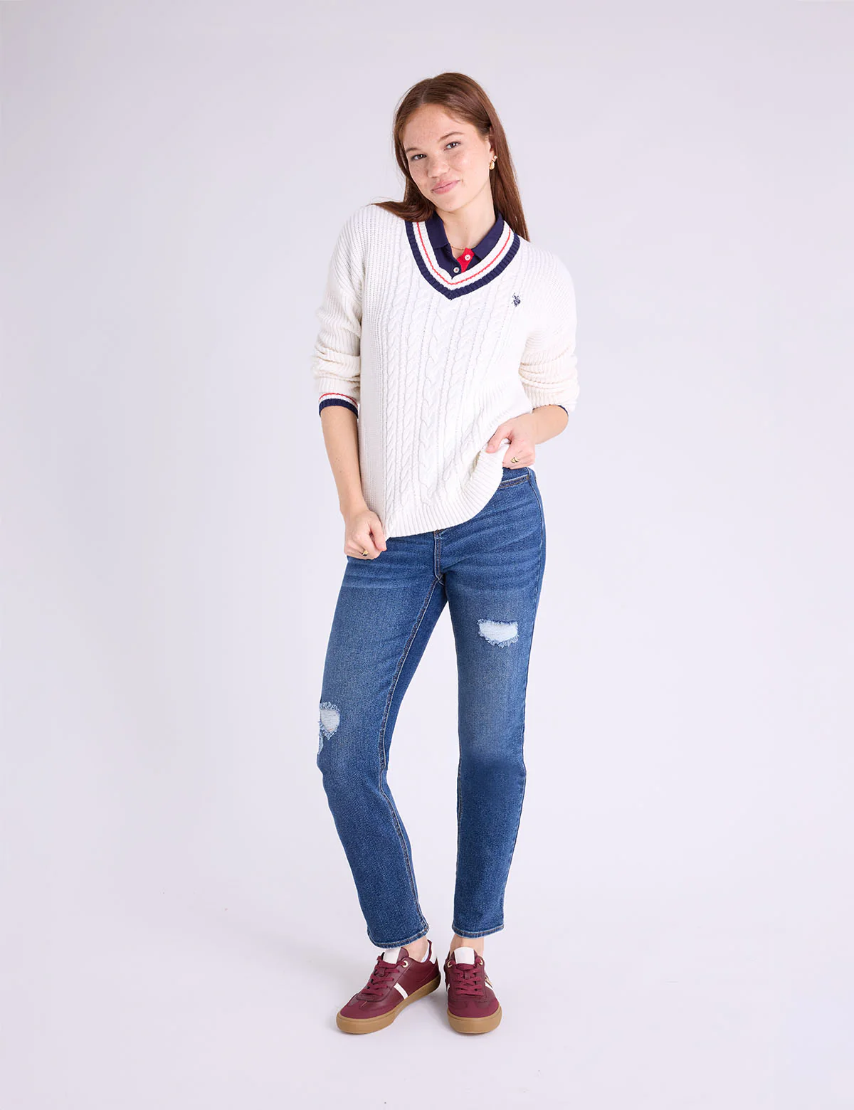 SIGNATURE TIPPED V-NECK CABLE SWEATER - Image 3