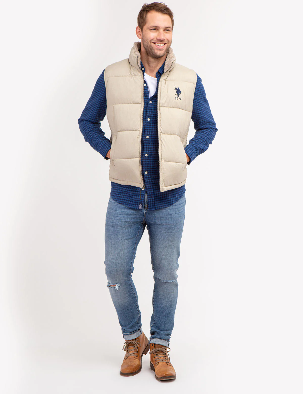 SIGNATURE VEST WITH SHERPA COLLAR - Image 2