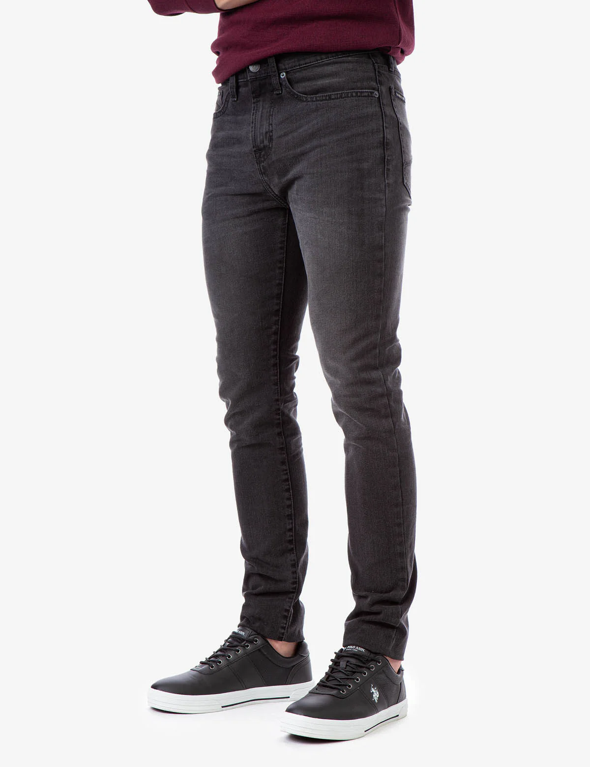 SLIM TAPERED JEANS