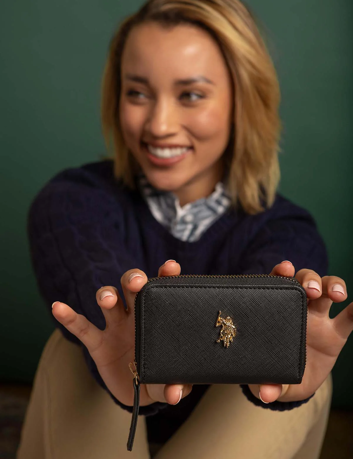 SMALL ZIP AROUND WALLET - Image 6