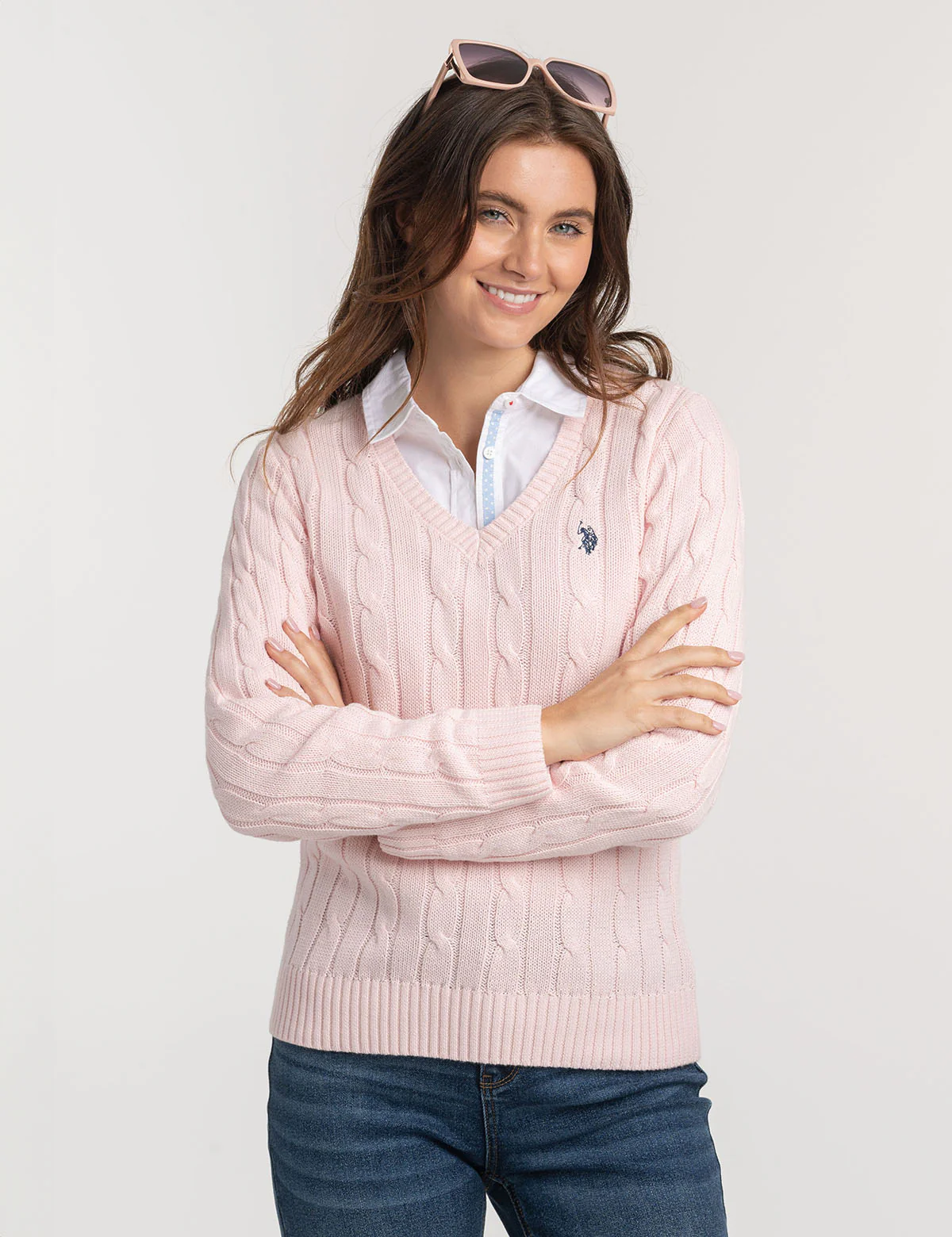 SOFT CABLE V-NECK SWEATER - Image 21