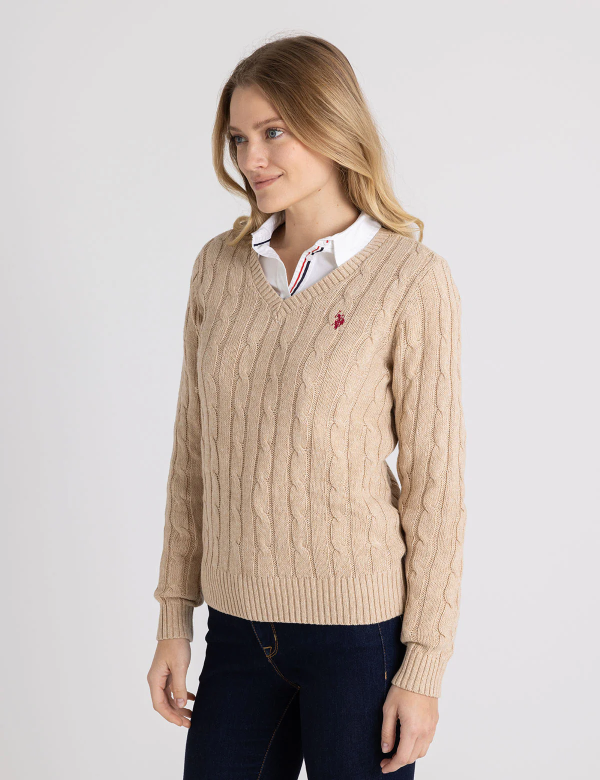 SOFT CABLE V-NECK SWEATER - Image 4