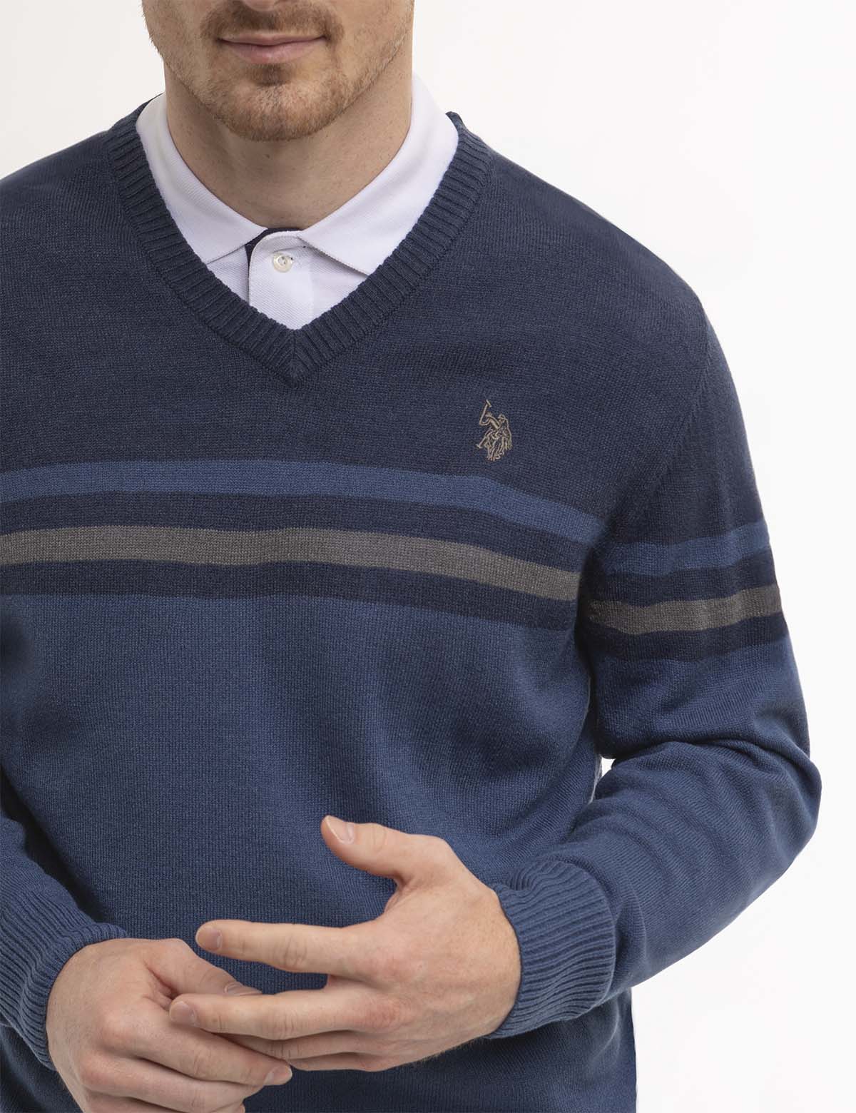 SOFT ENGINEERED STRIPE V-NECK SWEATER - Image 7