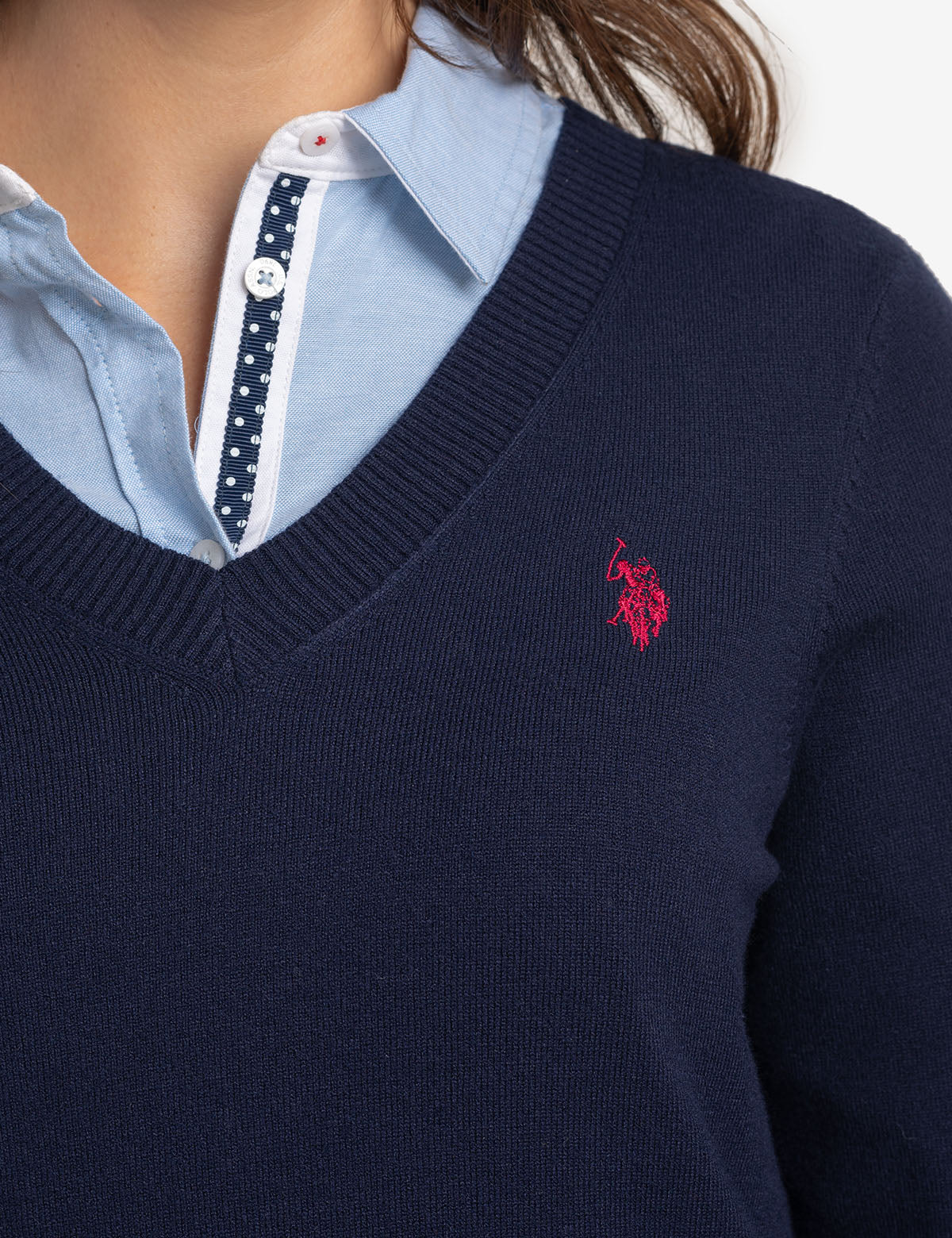 SOFT TOUCH V-NECK SWEATER - Image 16