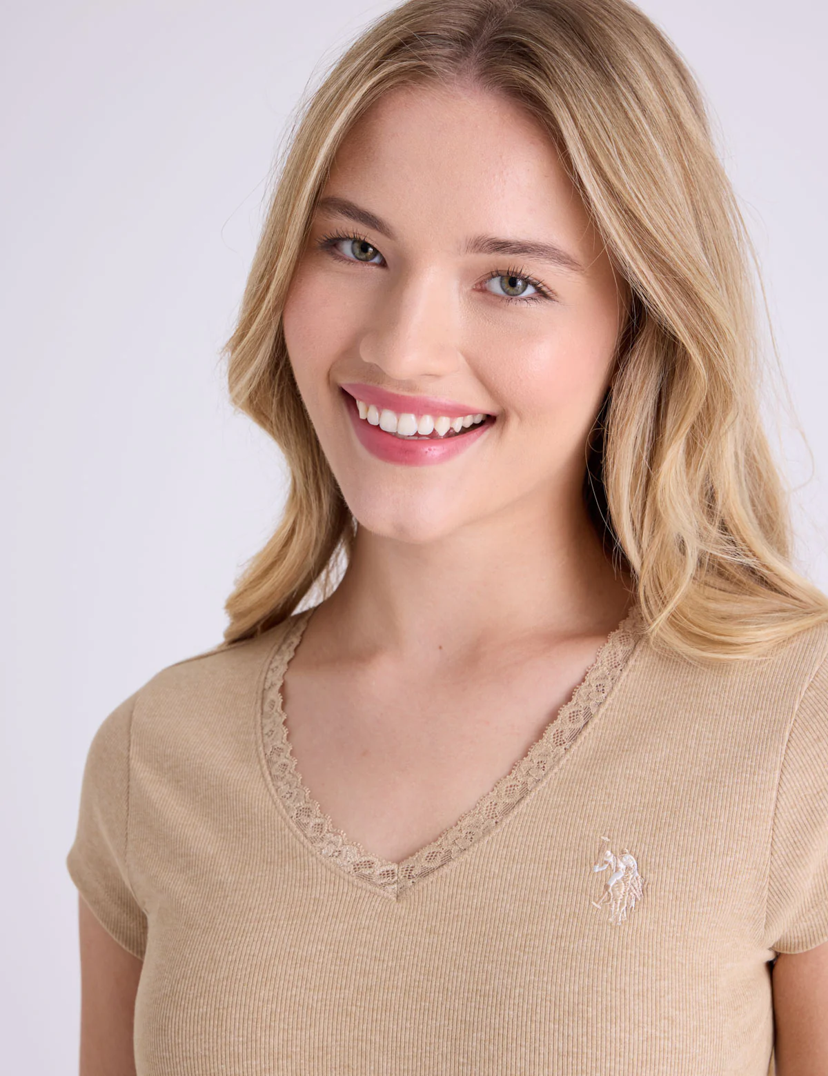 V-NECK LACE TRIM RIB T-SHIRT - Image 5
